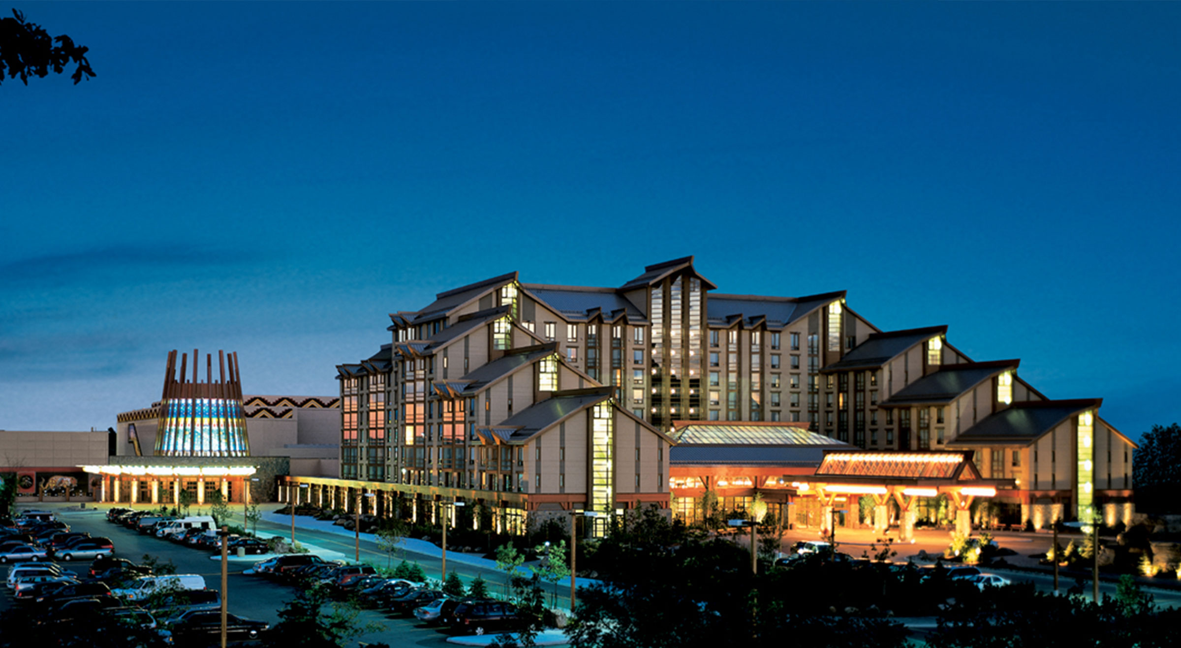 WZMH Architects Casino Rama Eterior View Nighttime Rama